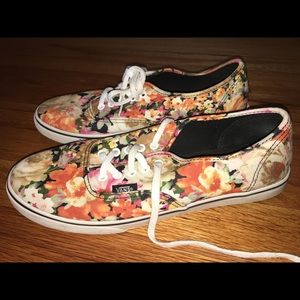 Vans - women’s 8.5 floral shoes